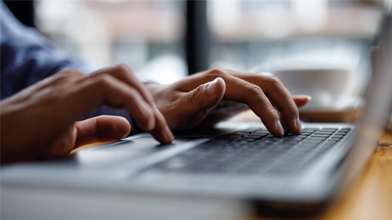 Capa da notícia: "Processo que avalia política pública para inclusão digital será julgado nesta quarta"