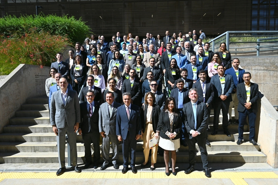 Capa da notícia: "Courts of Accounts Across Brazil Receive Training to Evaluate Climate Action Measures"