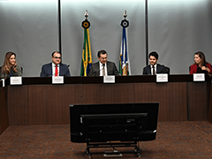 Capa da notícia: "Painel de referência discute disputa judicial sobre rodovia que liga Mato Grosso e Pará"