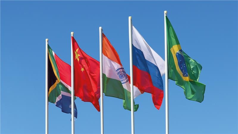 Capa da notícia: "BRICS reconhece papel das instituições de controle na efetividade de políticas públicas"