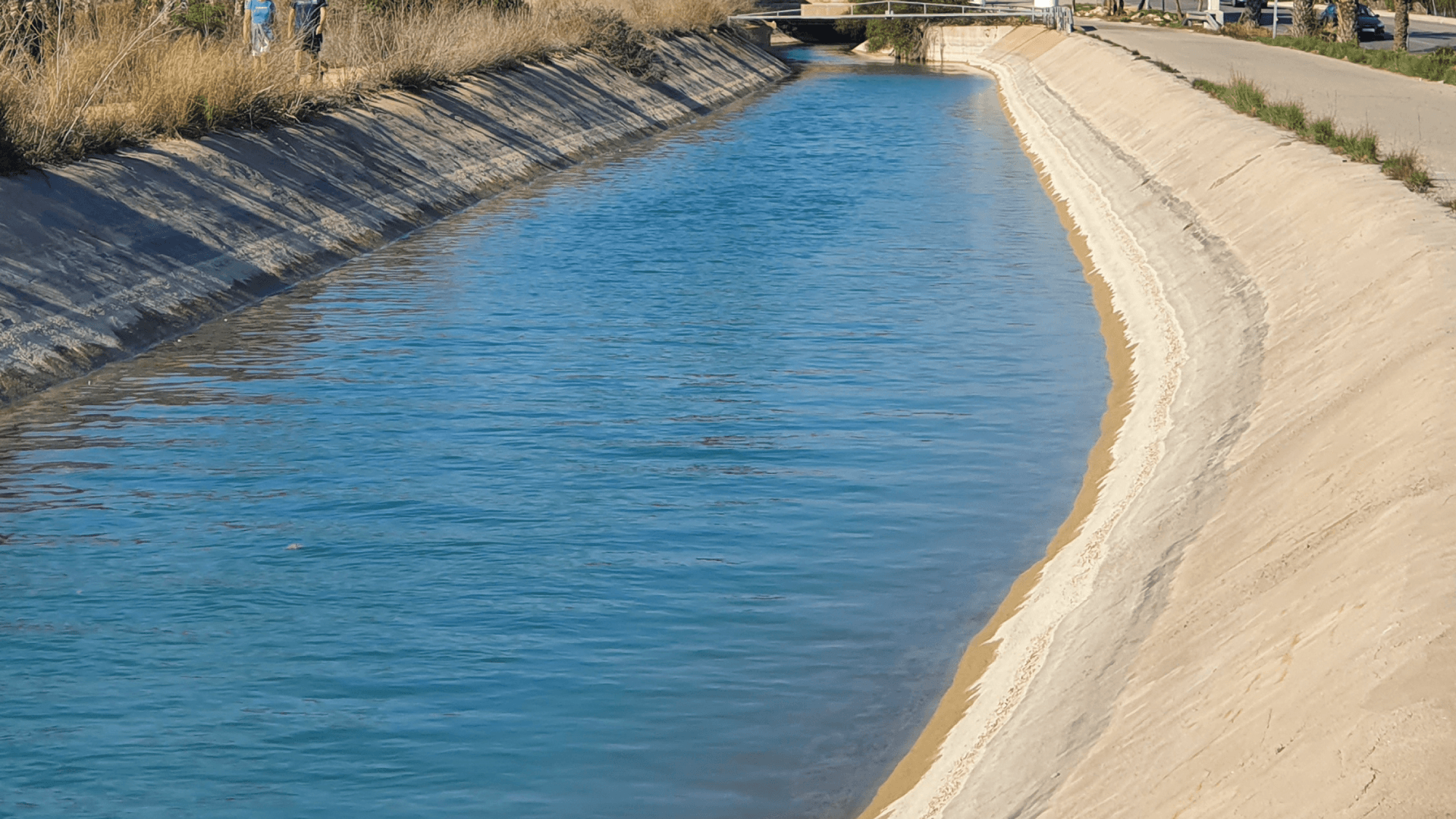 paisagem urbana com agua