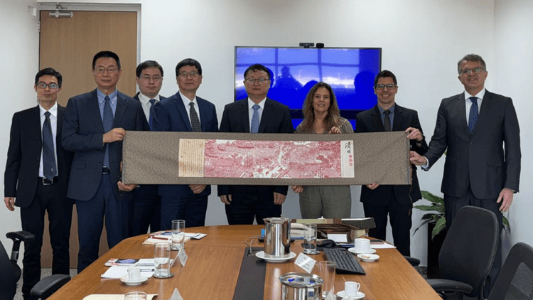 Una delegación de auditores de Shanghái intercambia experiencias con el equipo del TCU en la SEC-RJ 