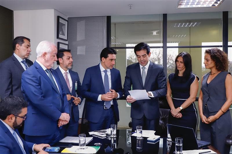gabinete ministro bruno dantas