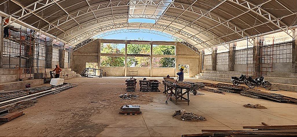 obra paralisada escola