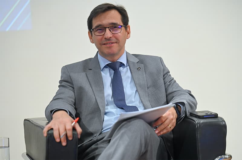 flavio roman