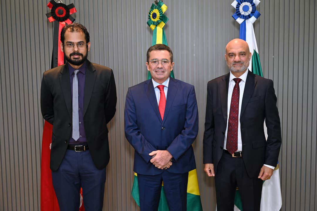ministro vital e embaixador india