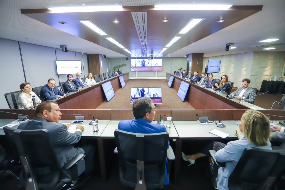 foto ampla da reunião