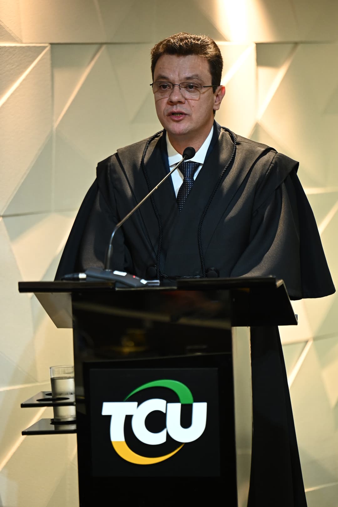 ministro odair cunha