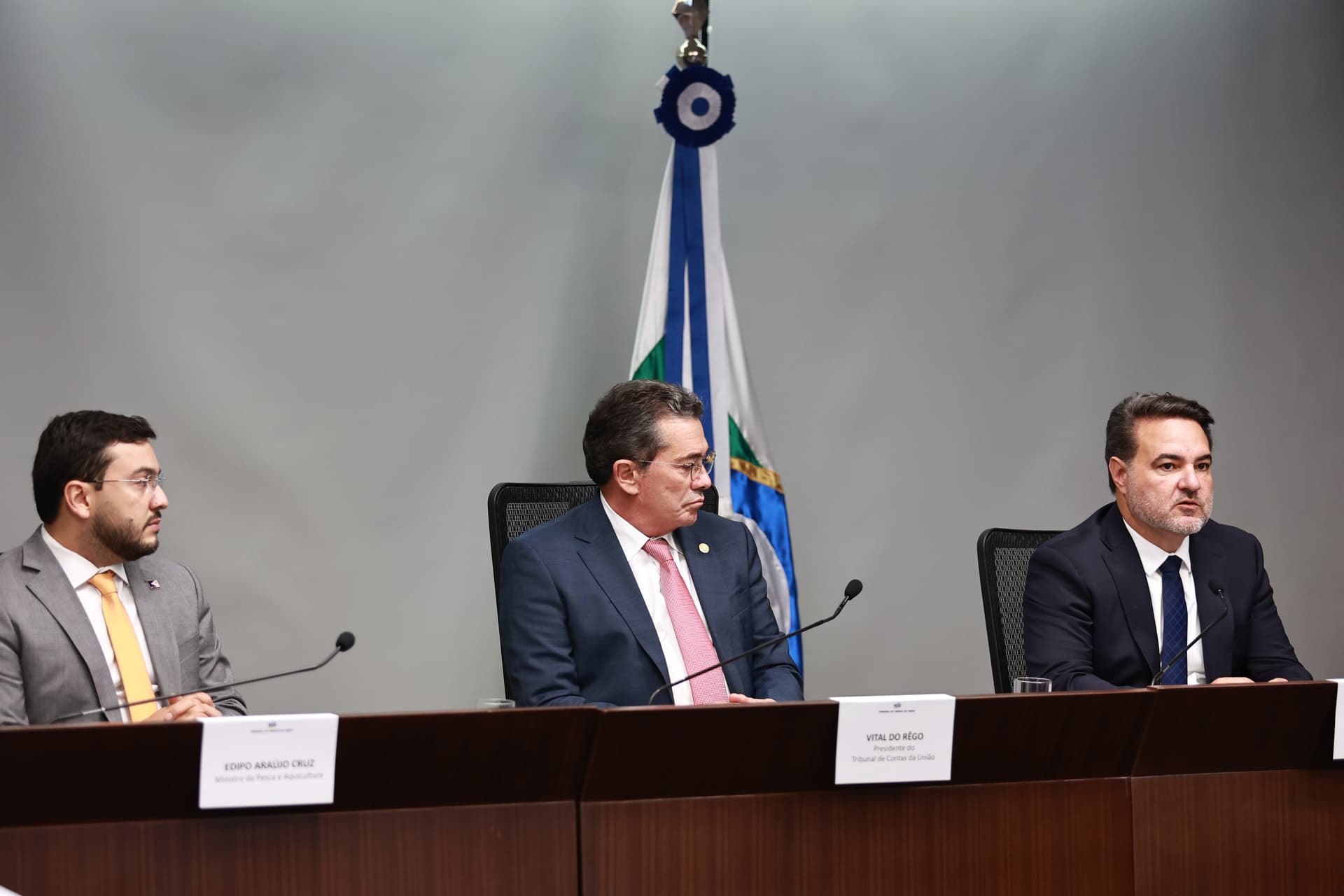 foto da mesa de honra