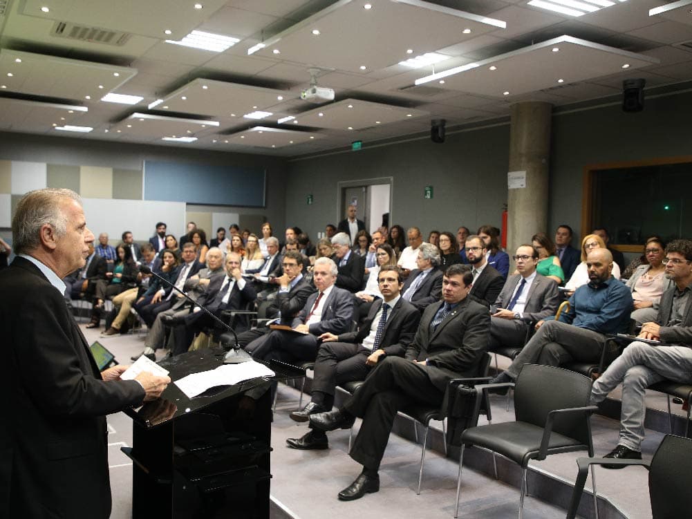 foto 240x180_destaque1_VV.jpg