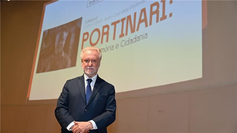 Capa da notícia: "Em palestra no TCU, João Candido Portinari revisita trajetória e obra do pai"