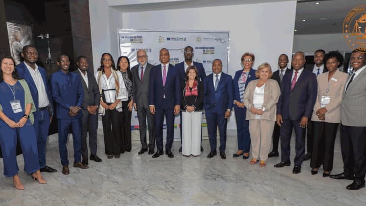 Em encontro internacional, TCU reforça compromisso com fiscalização do meio ambiente