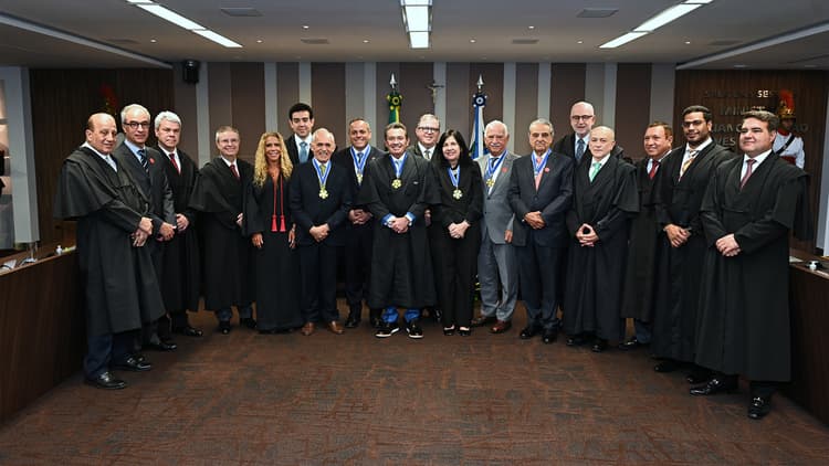 TCU concede Grande-Colar do Mérito a oito personalidades neste ano