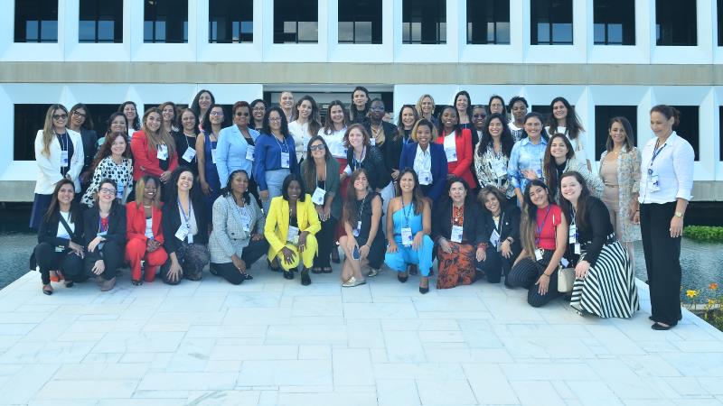 Programa “Mujeres en el Liderazgo” concluye las actividades de 2024